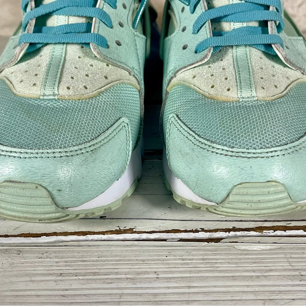 CLEANED Nike 7Y Girls Air Huarache‎ Run SE Igloo Shimmer Green Teal Women's 8.5